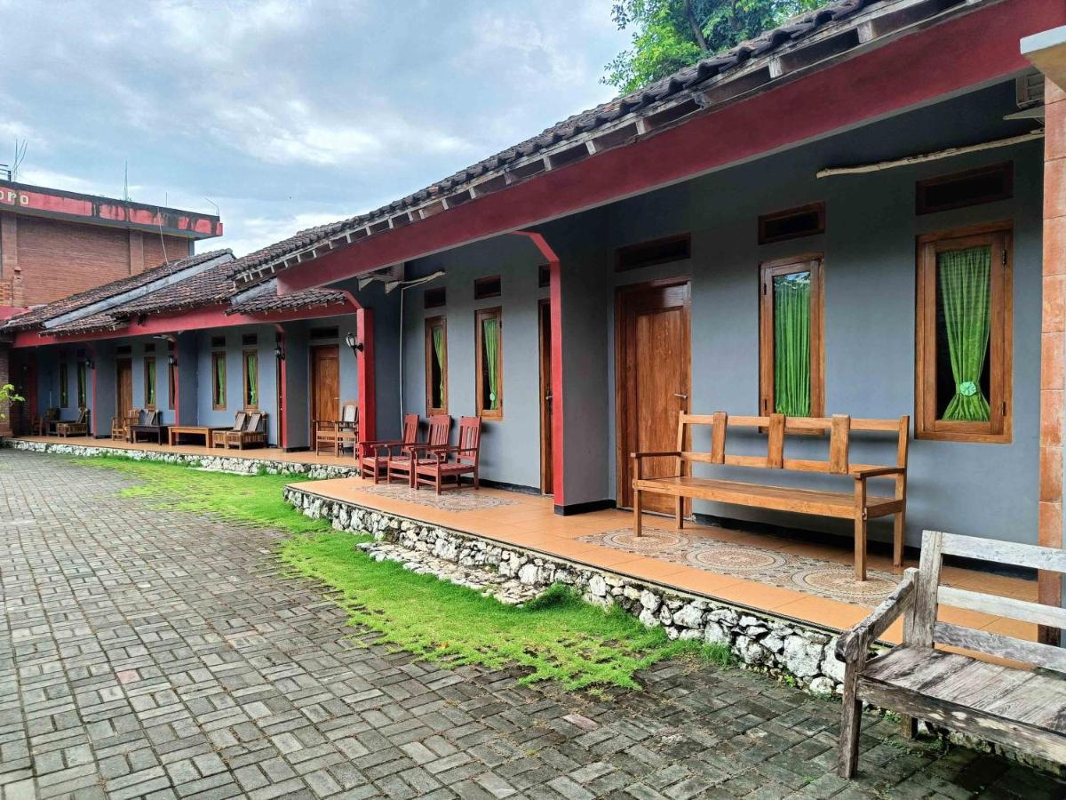 Jogo Segoro Homestay Mitra Reddoorz Near Pantai Sundak Gunungkidul Ngandong Екстериор снимка