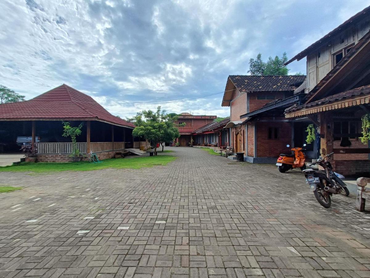 Jogo Segoro Homestay Mitra Reddoorz Near Pantai Sundak Gunungkidul Ngandong Екстериор снимка